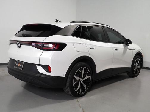 2023 Volkswagen ID.4 *PANORAMA GLASS ROOF, NAVIGATION, DIGITAL COCKPIT, ADAPTIVE CRUISE, SAFETY ALERTS, BACKUP-CAMERA, HEATED SEATS/STEERING, POWER LIFTGATE, WIRELESS CHARGING, ANDROID & APPLE