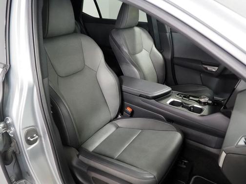 2023 Lexus RZ 450e Premium