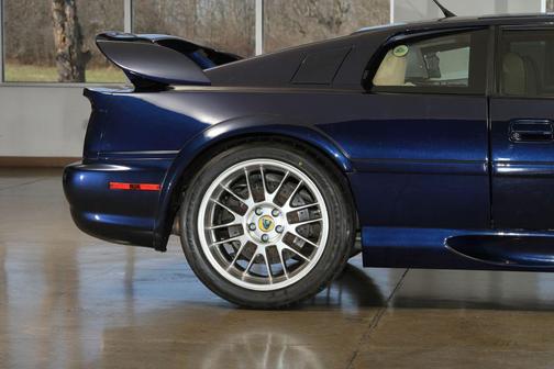 2004 Lotus Esprit V8