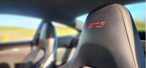 2016 Porsche 911 Carrera GTS