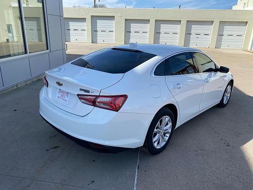 2021 Chevrolet Malibu FWD LT