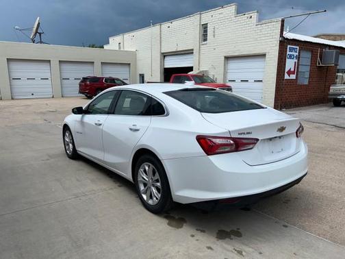 2021 Chevrolet Malibu FWD LT