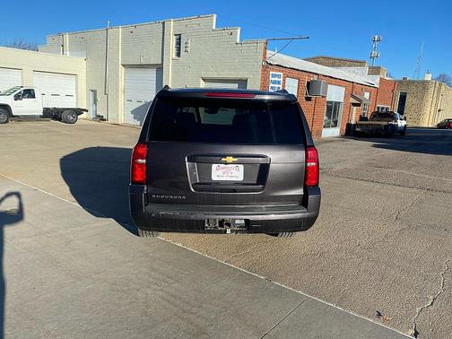 2016 Chevrolet Suburban LT