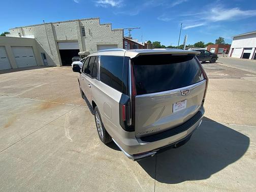 Sandstone Metallic 2021 Cadillac Escalade Premium Luxury
