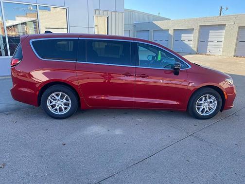 2026 Chrysler Pacifica L