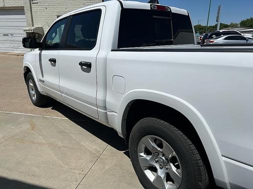 Bright White Clearcoat 2025 RAM 1500 Big Horn/Lone Star