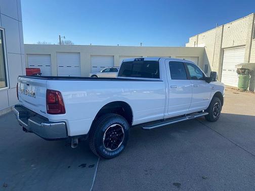 2026 RAM 3500 Laramie Crew Cab 4x4 8' Box