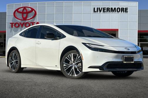 2024 Toyota Prius XLE