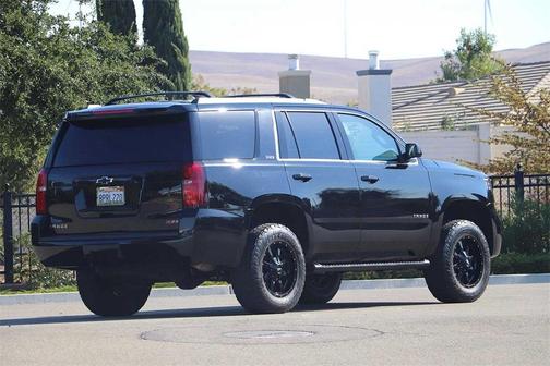 Photo 5 of 52 of 2018 Chevrolet Tahoe LT