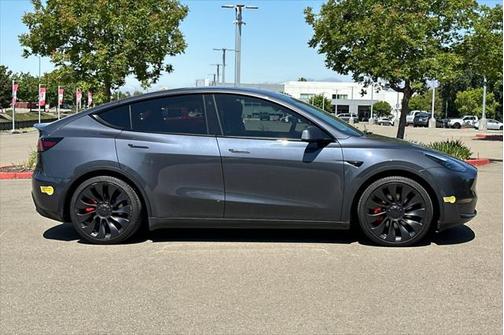 2022 Tesla Model Y Performance Dual Motor All-Wheel Drive