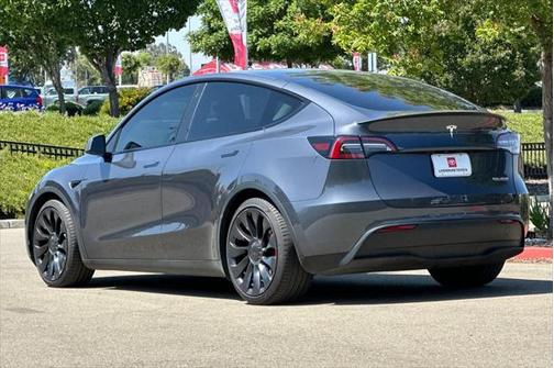 2022 Tesla Model Y Performance Dual Motor All-Wheel Drive