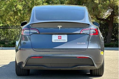 2022 Tesla Model Y Performance Dual Motor All-Wheel Drive