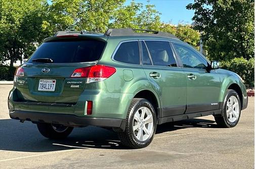 2013 Subaru Outback 2.5i Limited
