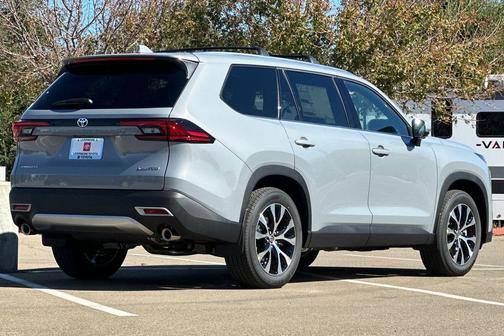 Cement 2026 Toyota Grand Highlander Hybrid Limited MAX