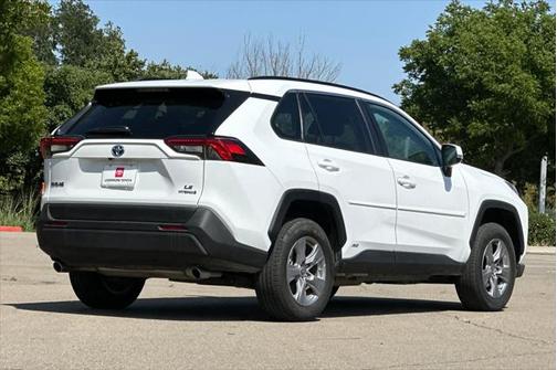2023 Toyota RAV4 Hybrid LE