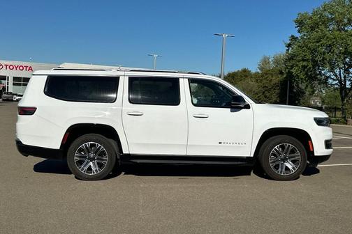 Bright White Clearcoat 2024 Jeep Wagoneer L Series II 4x4
