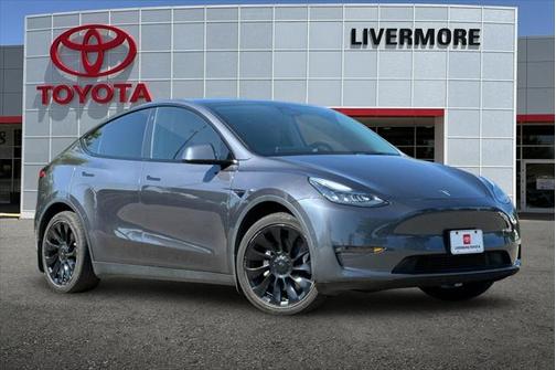 2021 Tesla Model Y Standard Range Rear-Wheel Drive