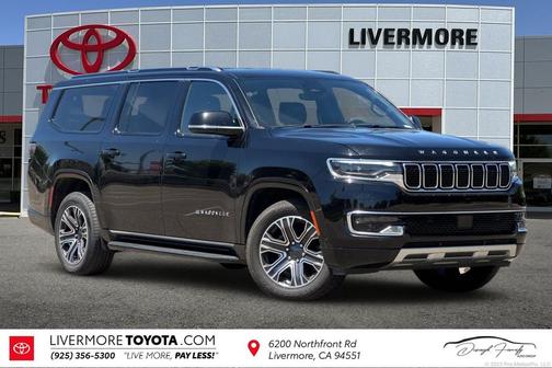 Diamond Black Crystal Pearlcoat 2024 Jeep Wagoneer L Series II 4x4