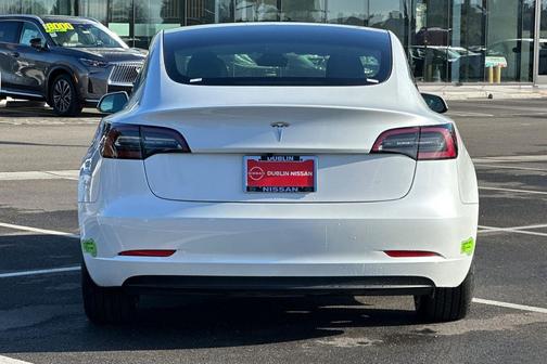 2023 Tesla Model 3 Standard Range