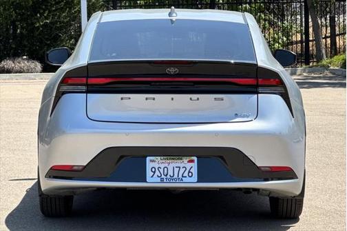 2025 Toyota Prius XLE
