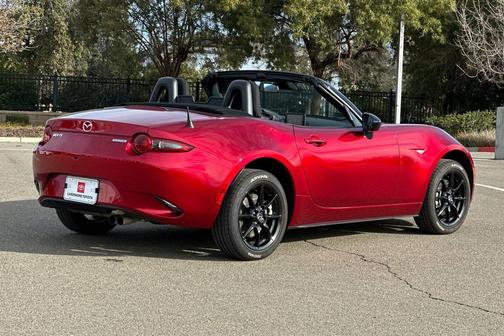 2023 Mazda MX-5 Miata Sport