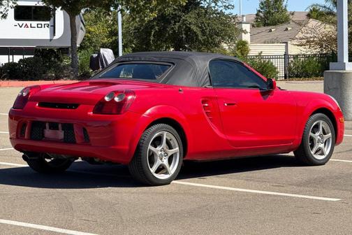 2005 Toyota MR2 Base
