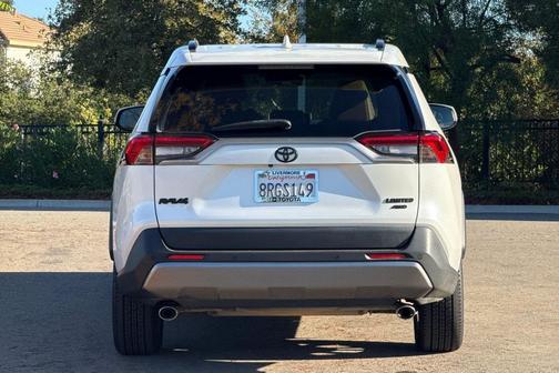 2020 Toyota RAV4 Limited