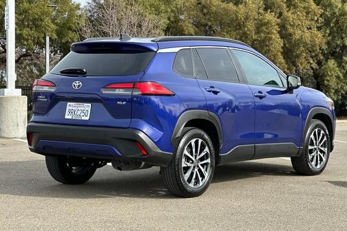 2025 Toyota Corolla Cross XLE