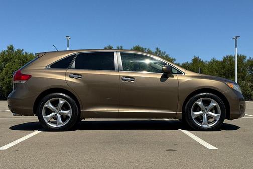 2011 Toyota Venza Base