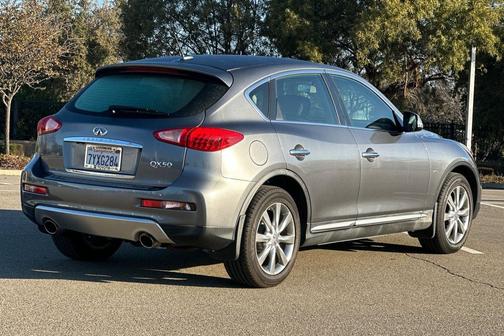 2017 INFINITI QX50 Base
