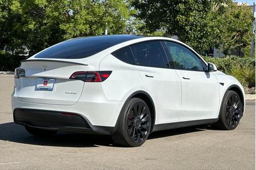 2022 Tesla Model Y Performance Dual Motor All-Wheel Drive