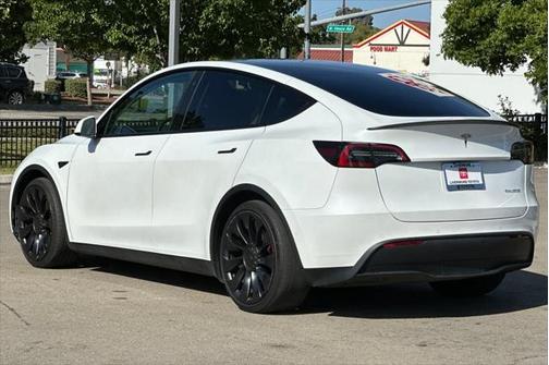 2022 Tesla Model Y Performance Dual Motor All-Wheel Drive