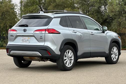 2022 Toyota Corolla Cross LE
