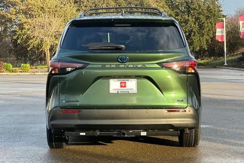 2025 Toyota Sienna Woodland Edition