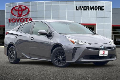 2019 Toyota Prius LE