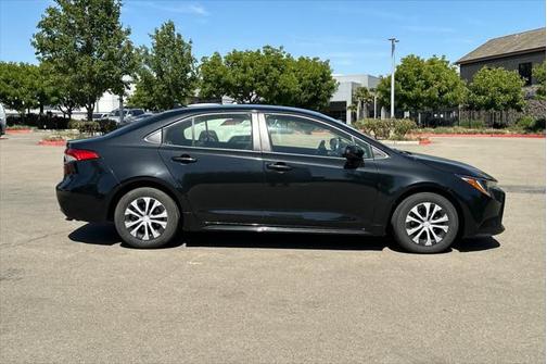 2022 Toyota Corolla Hybrid LE
