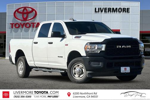 2019 RAM 2500 Tradesman Crew Cab 4x2 6'4' Box