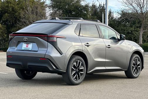 2026 Toyota bZ XLE Plus