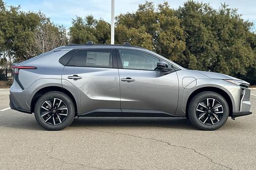 2026 Toyota bZ XLE Plus