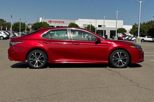 Supersonic Red 2019 Toyota Camry SE