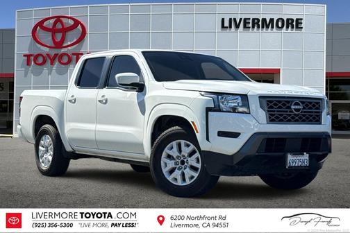 2022 Nissan Frontier SV