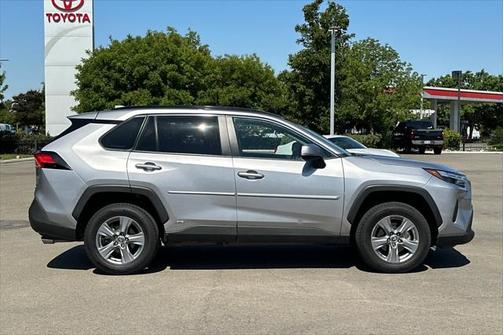 2023 Toyota RAV4 Hybrid LE