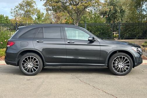 2022 Mercedes-Benz GLC 300 4MATIC
