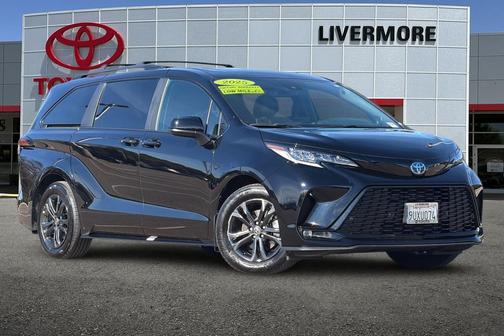 2025 Toyota Sienna XSE 7 Passenger