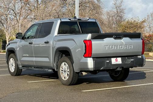 2022 Toyota Tundra SR5