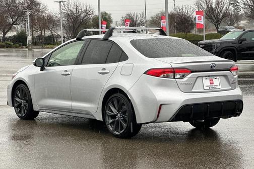 2024 Toyota Corolla Hybrid SE