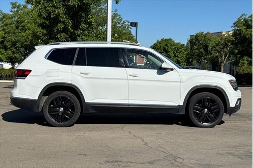 2019 Volkswagen Atlas 3.6L SEL Premium