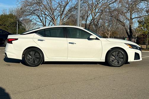 2023 Nissan Altima S FWD