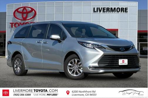 2023 Toyota Sienna XLE 7 Passenger