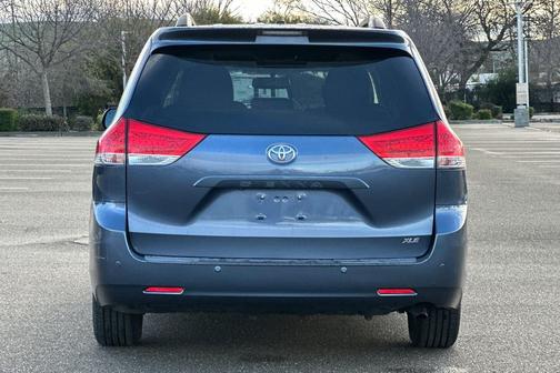2013 Toyota Sienna XLE